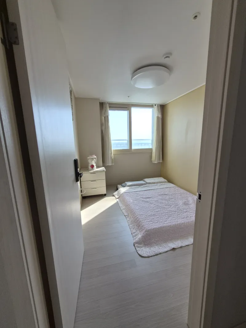 [Naju] Unobstructed views from front and back, fully furnished 21st-floor home 2