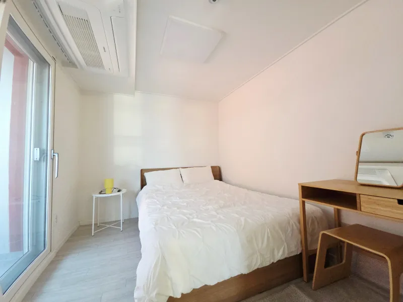[경기 고양][삼송역] 최대8인 숲뷰 테라스 복층하우스 (2룸,화2,무료주차) 2
