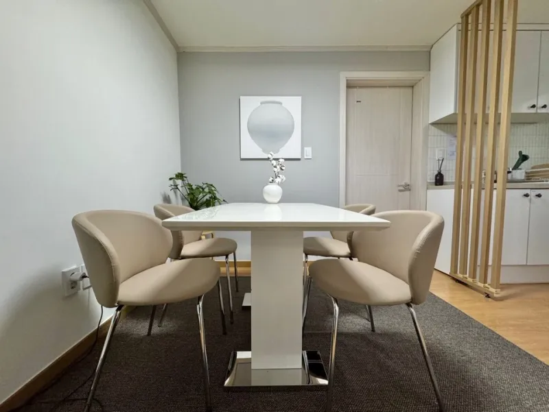 [Gangnam, Seoul] 2-Room Apartment near Hanti Station, Daechi-dong, Daechi Station, Samsung Station, Parking, 2 Desks 21