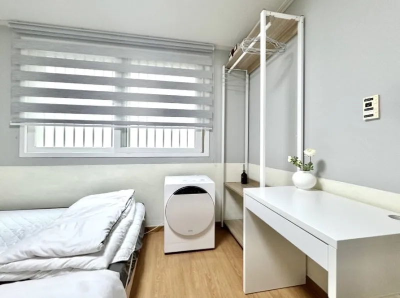 [Gangnam, Seoul] 2-Room Apartment near Hanti Station, Daechi-dong, Daechi Station, Samsung Station, Parking, 2 Desks 14