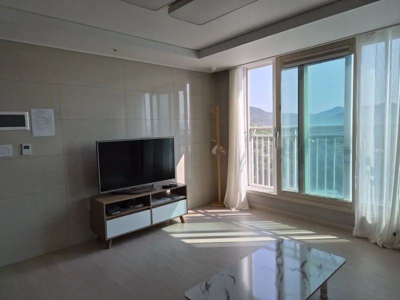 [Naju] Unobstructed views from front and back, fully furnished 21st-floor home 29