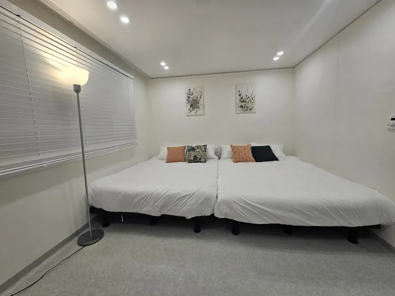 [Seodaemun, Seoul] 10 mins from Sinchon Station / 5 mins from Severance Hospital / Spacious Two-Room Apartment / Family Trips / Max. 6 People 17