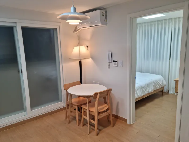 [Songpa, Seoul] Quiet two-room apartment on the 2nd floor in Jamsil, Songpa-gu, a double station area (Lines 2 and 9). 9