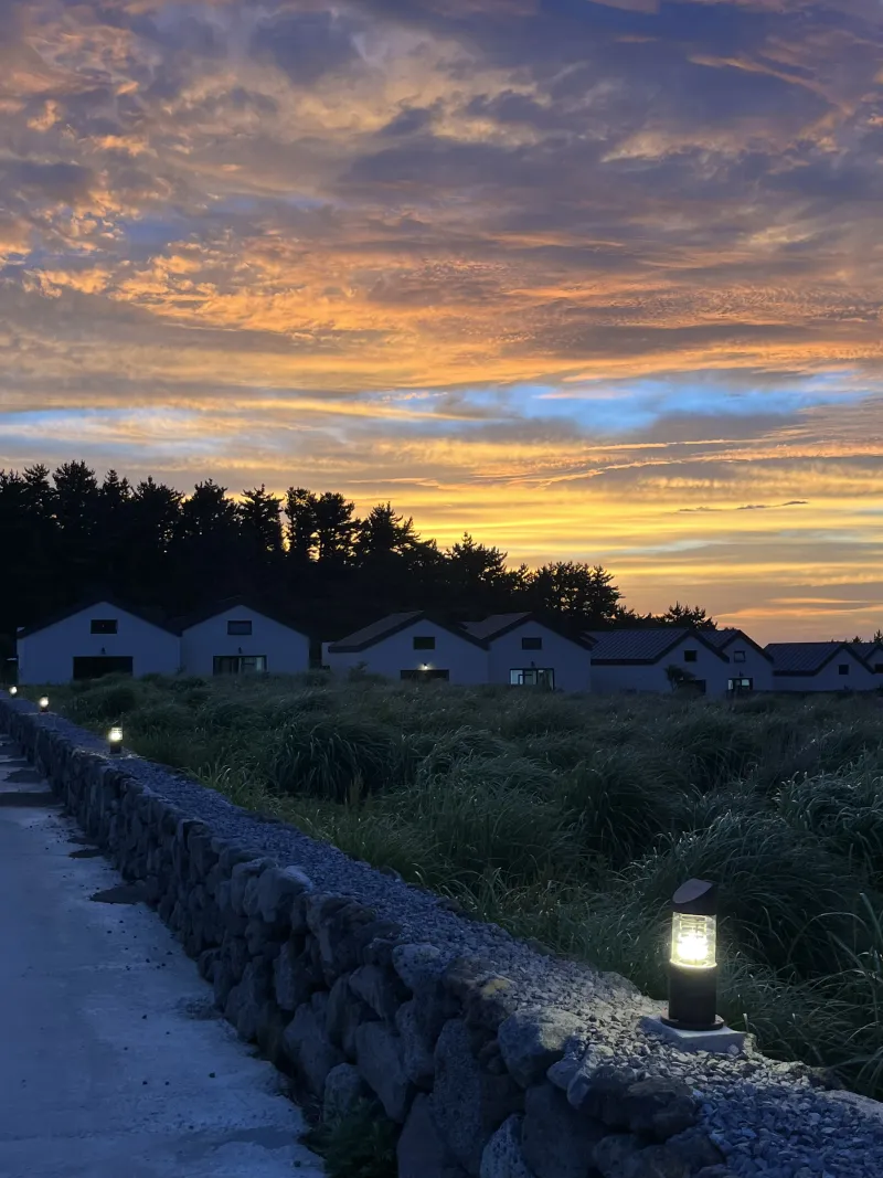 [제주 애월] 한라산뷰 돌담 정원 독채 #애견동반 #유수암 #복층 61