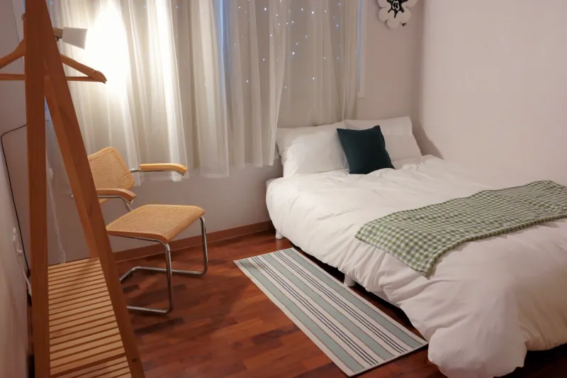 [Mapo, Seoul] Cozy Two-Room Apartment on Mangridan-gil 3