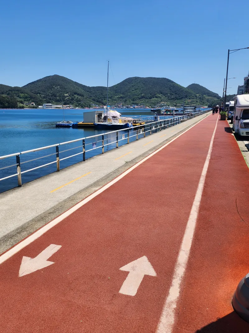 [Tongyeong] Coastal walking path right in front of the new city A 13