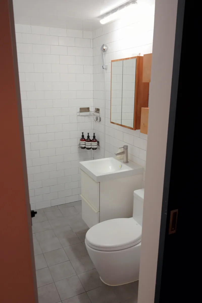[Mapo, Seoul] Cozy Two-Room Apartment on Mangridan-gil 9