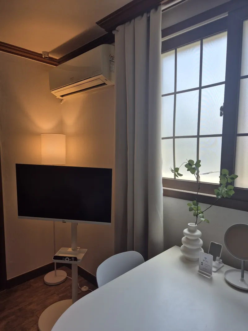 [Jinju] Simple yet atmospheric accommodation near Gyeongsang National University and Jinju Station 17