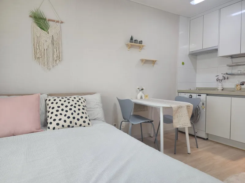 [Suwon] 3 minutes from Gwanggyo Station, high floor near the back gate of Gyeonggi University 8