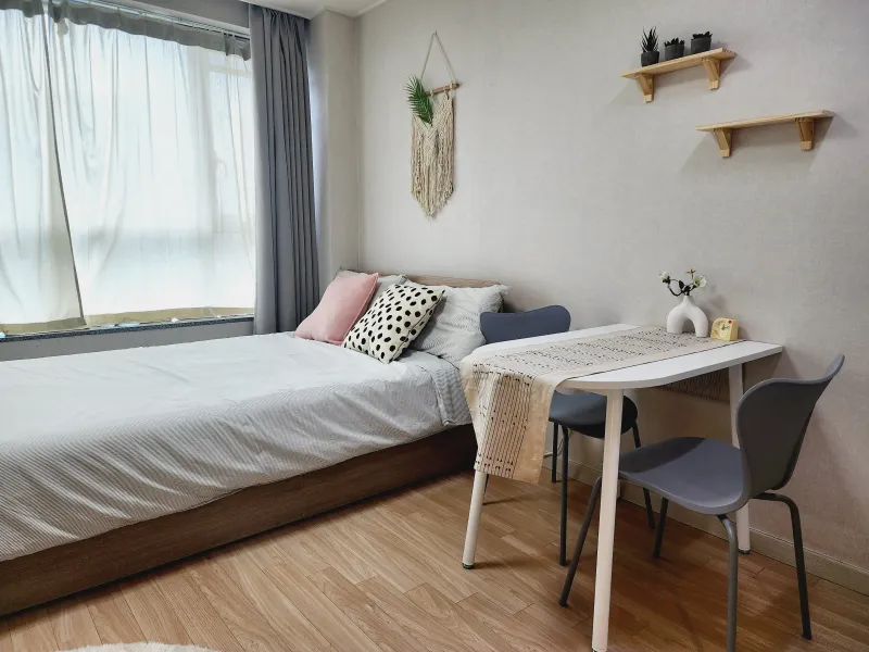[Suwon] 3 minutes from Gwanggyo Station, high floor near the back gate of Gyeonggi University 7