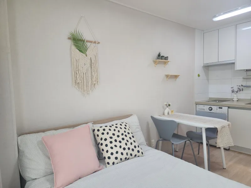 [Suwon] 3 minutes from Gwanggyo Station, high floor near the back gate of Gyeonggi University 12