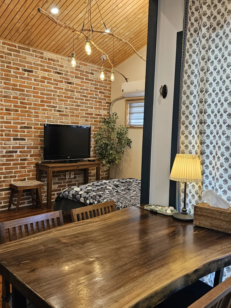 [Aewol, Jeju] A 1-minute walk! Gotjawal Forest is right in front. 3