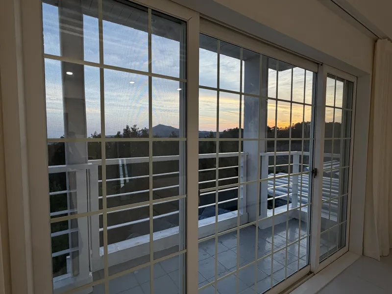 [Saekdal-dong, Seogwipo] South-facing floor-to-ceiling windows with ocean view, dedicated fenced dog playground, Building B, 3rd floor, Two-room 22