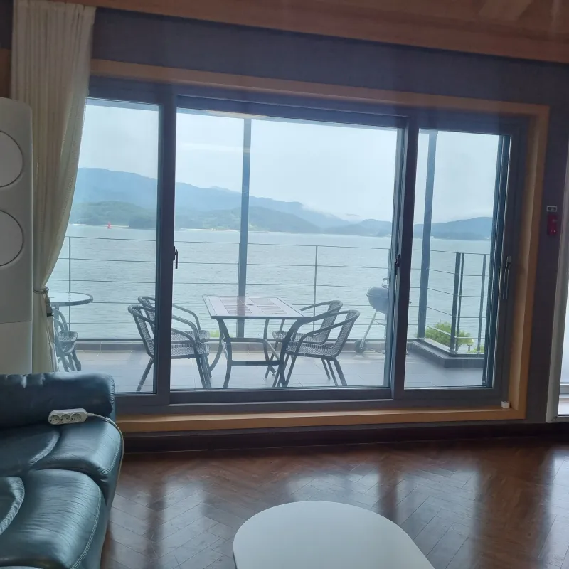 [Namhae] Ocean view, 2nd floor (pet-friendly) detached house with a garden and sea view 65