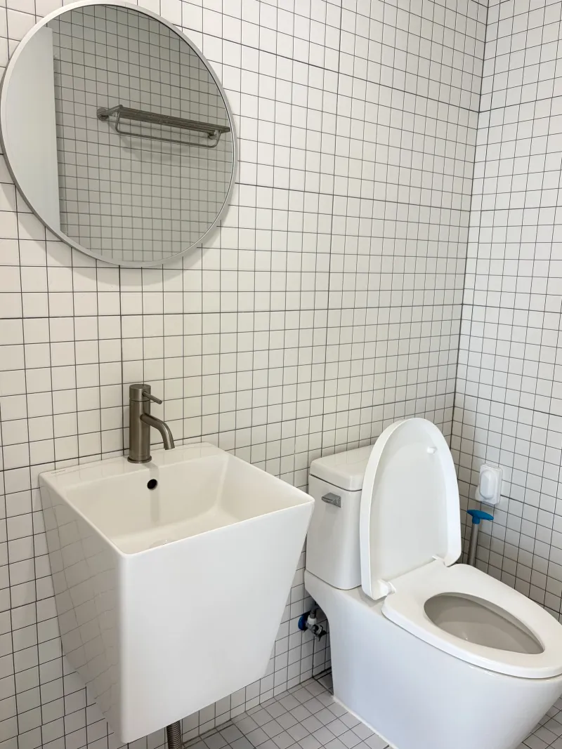 [Saekdal-dong, Seogwipo] South-facing floor-to-ceiling windows with ocean view, dedicated fenced dog playground, Building B, 3rd floor, Two-room 16