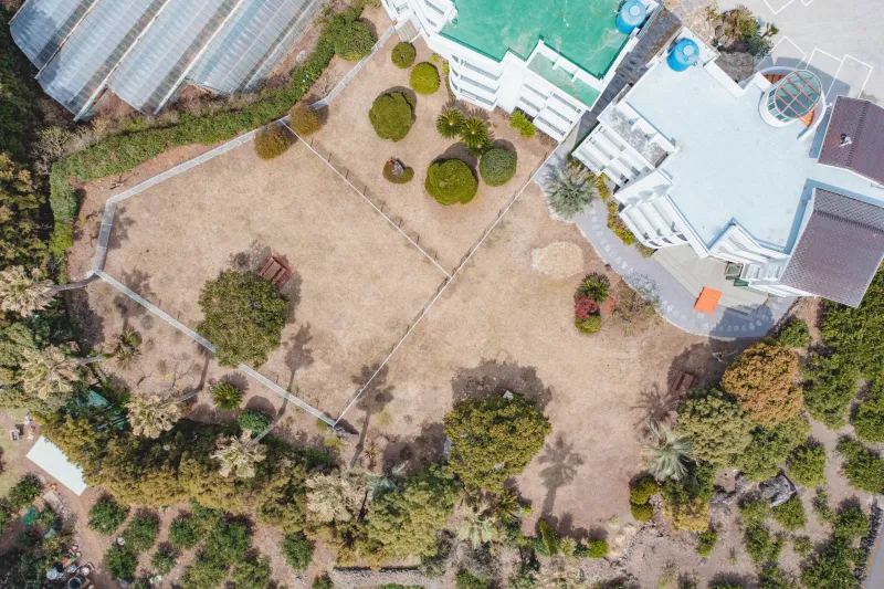 [Saekdal-dong, Seogwipo] South-facing floor-to-ceiling windows with ocean view, dedicated fenced dog playground, Building B, 3rd floor, Two-room 47