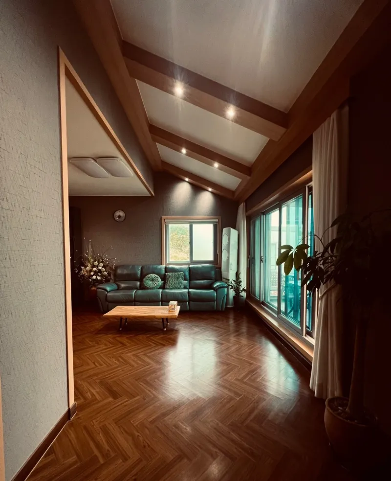 [Namhae] Ocean view, 2nd floor (pet-friendly) detached house with a garden and sea view 54