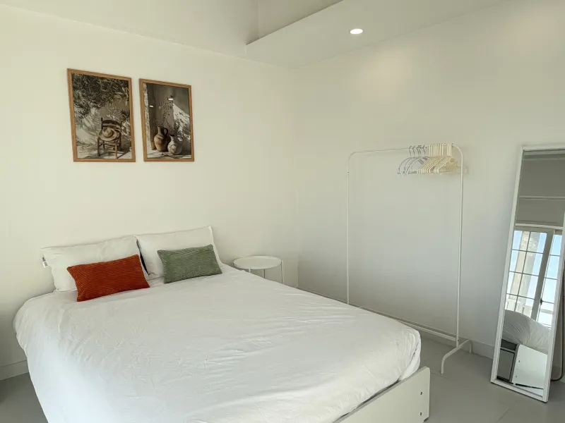 [Saekdal-dong, Seogwipo] South-facing floor-to-ceiling windows with ocean view, dedicated fenced dog playground, Building B, 3rd floor, Two-room 3