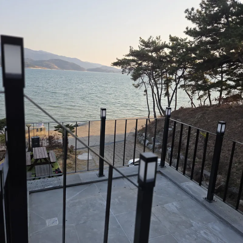 [Namhae] Ocean view, 2nd floor (pet-friendly) detached house with a garden and sea view 81