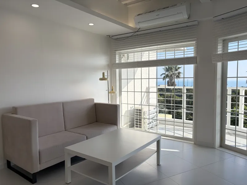[Saekdal-dong, Seogwipo] South-facing floor-to-ceiling windows with ocean view, dedicated fenced dog playground, Building B, 3rd floor, Two-room 18
