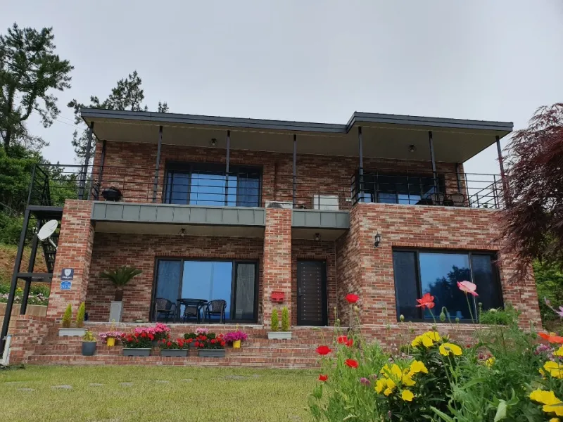 [Namhae] Ocean view, 2nd floor (pet-friendly) detached house with a garden and sea view 70