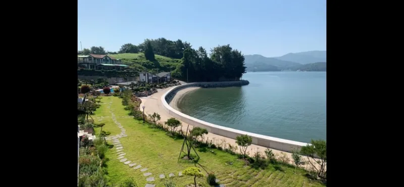 [Namhae] Ocean view, 2nd floor (pet-friendly) detached house with a garden and sea view 103