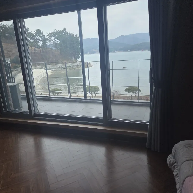 [Namhae] Ocean view, 2nd floor (pet-friendly) detached house with a garden and sea view 7