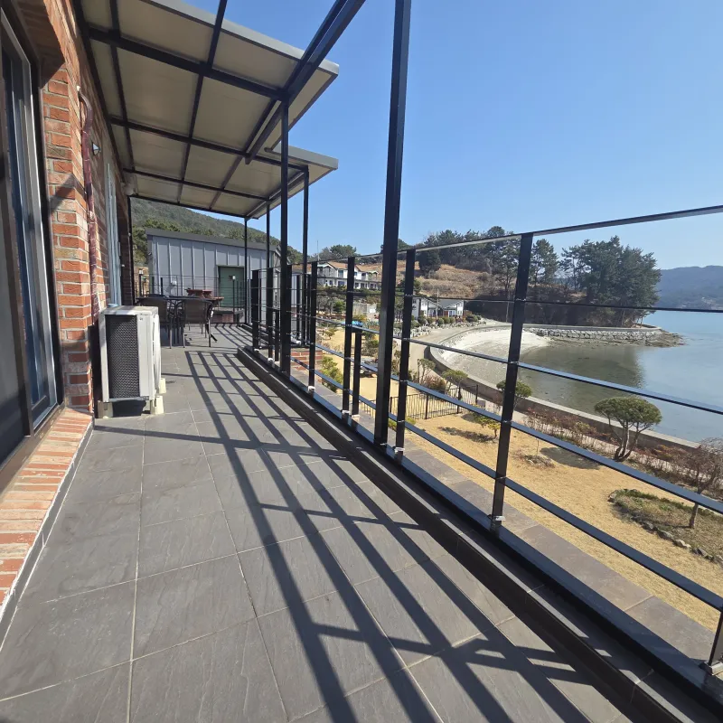 [Namhae] Ocean view, 2nd floor (pet-friendly) detached house with a garden and sea view 98