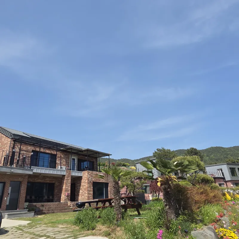 [경남 남해] 바다와 정원의오션뷰 1층 독채(애견가능) 64