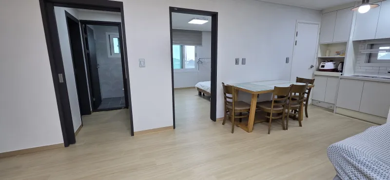 [제주 구좌] 신축3년된방5개1/2층게스트만 전체사용 32