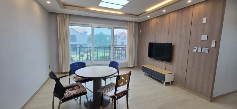 [제주 구좌] 신축3년된방5개1/2층게스트만 전체사용 42