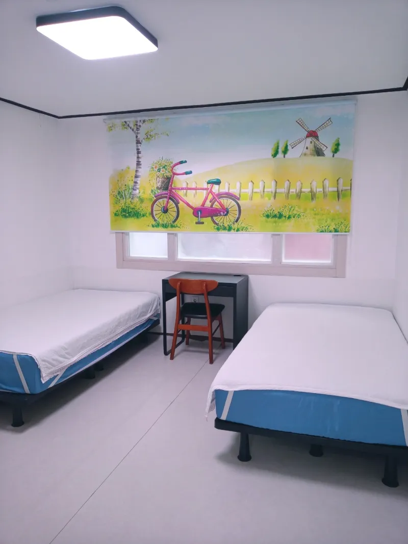 [Busanjin, Busan] 5 minutes from Buam Station, Busanjin-gu [3 Bedrooms, Living Room, Kitchen, 1 Bathroom, 1 Bathroom][2nd Floor] 2