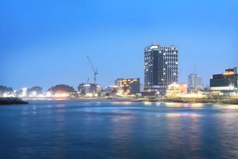 [강원 속초] 등대해변 써밋베이 1.5룸 오션뷰 영금점뷰 등대뷰 동명항뷰 68