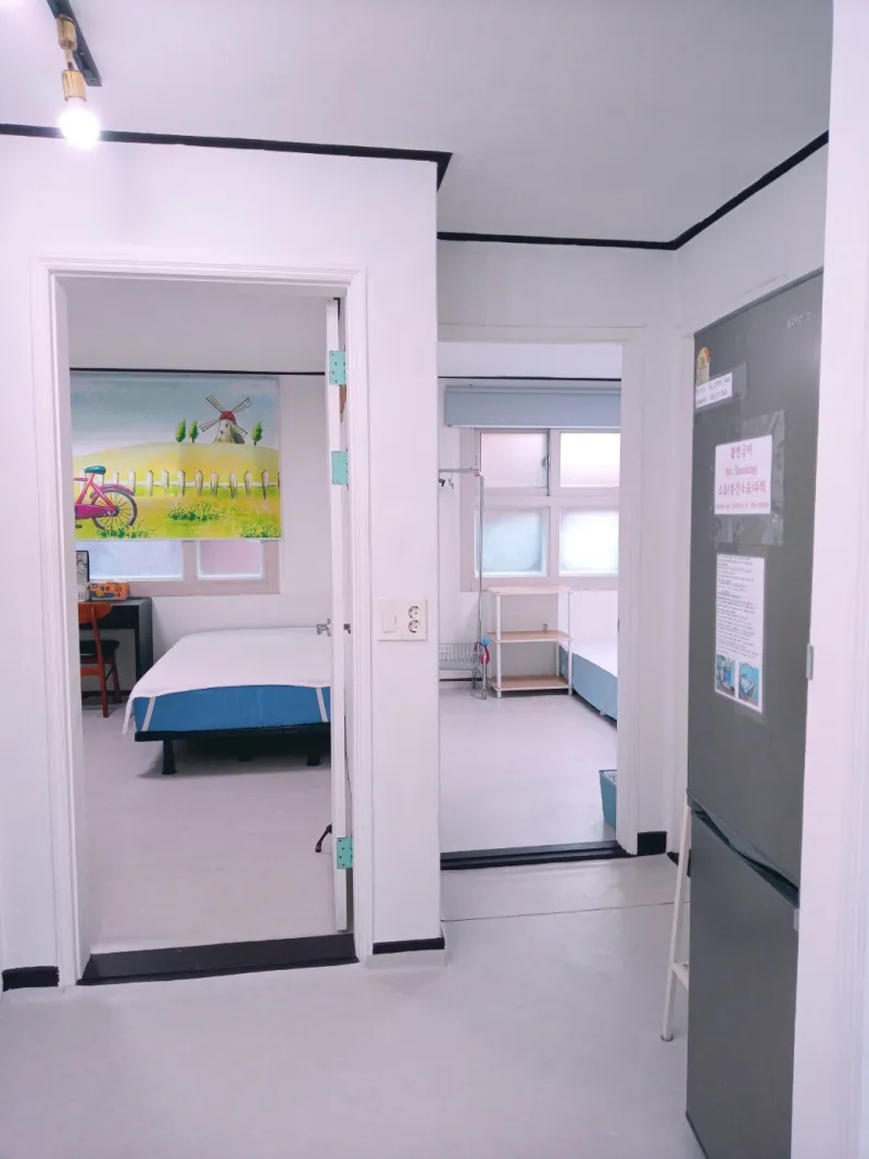 [Busanjin, Busan] 5 minutes from Buam Station, Busanjin-gu [3 Bedrooms, Living Room, Kitchen, 1 Bathroom, 1 Bathroom][2nd Floor] 15