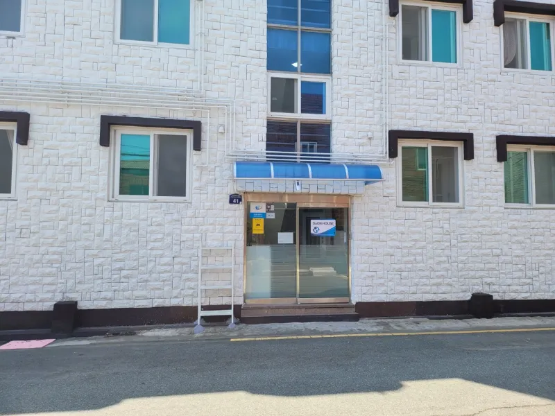 [Busanjin, Busan] 5 minutes from Buam Station, Busanjin-gu [3 Bedrooms, Living Room, Kitchen, 1 Bathroom, 1 Bathroom][2nd Floor] 20