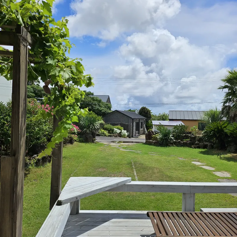 [Hangyeong, Jeju] Jeju Ozen, a sentimental private home on the west coast 26