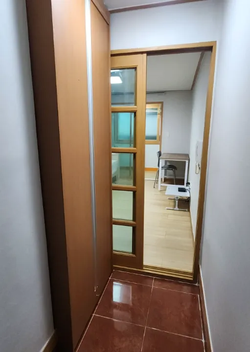 [Suyeong, Busan] Gwangalli Minlak-dong 7 pyeong | No cleaning fee | 3 minutes to the sea | In front of the seafood center | 303 8