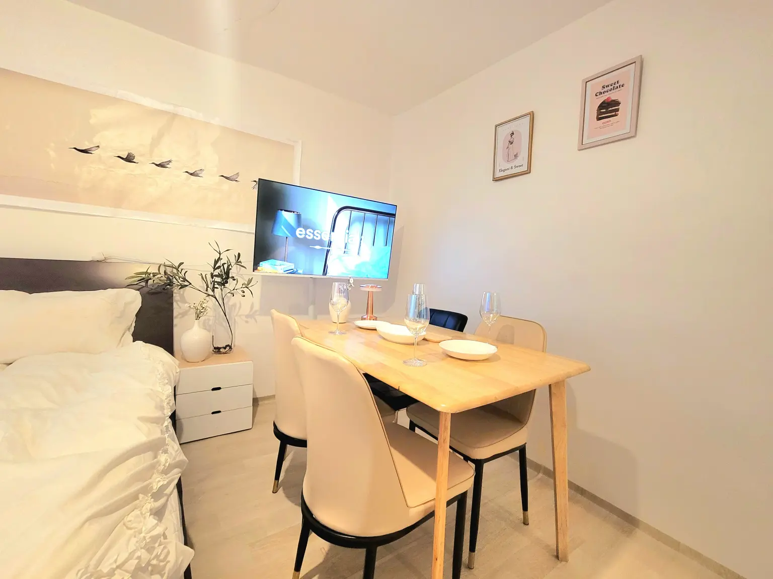 Room-{{room_count}} photo 3 - Sadang/Gangnam 10 mins/Yongsan 10 mins/HYIVE/Heukseok/Namseong Station 7 mins/Express Bus Terminal (2BR & sleeps 4)