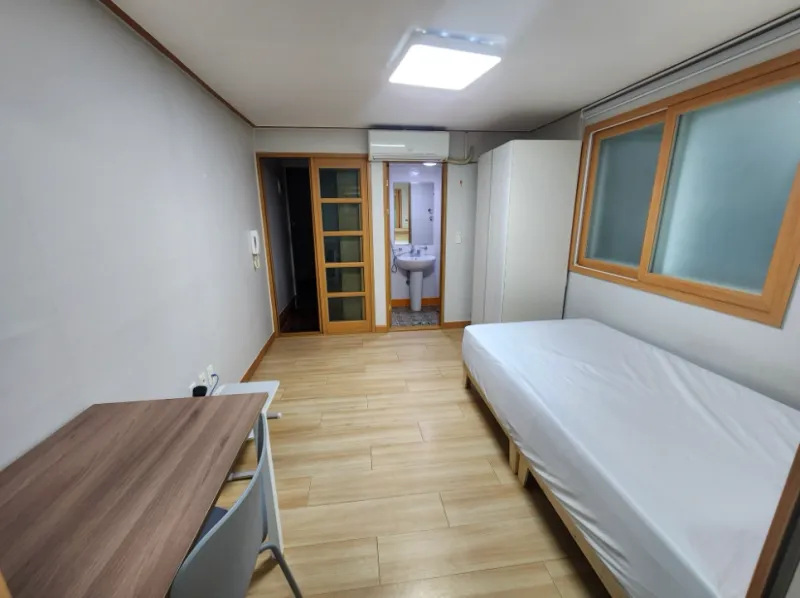 [Suyeong, Busan] Gwangalli Minlak-dong 7 pyeong | No cleaning fee | 3 minutes to the sea | In front of the seafood center | 303 3