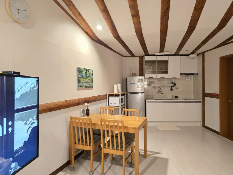 [Sangye-dong, Seogwipo][Hangnamu View] Room 301 / Breakfast Toast / Utility Box / Towels and Bedding Provided / 27