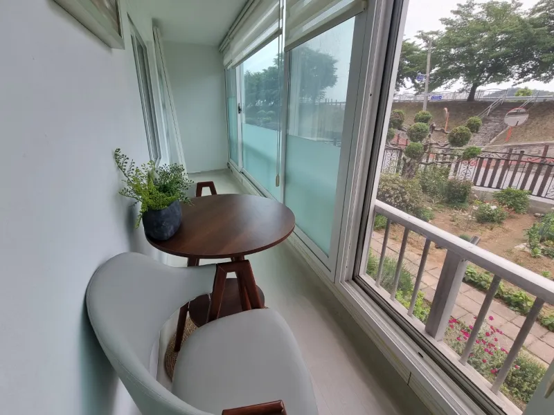 [Gangneung][Gangneung, Gangwon-do] 1st floor of an apartment with a good Namdaecheon walking course 17