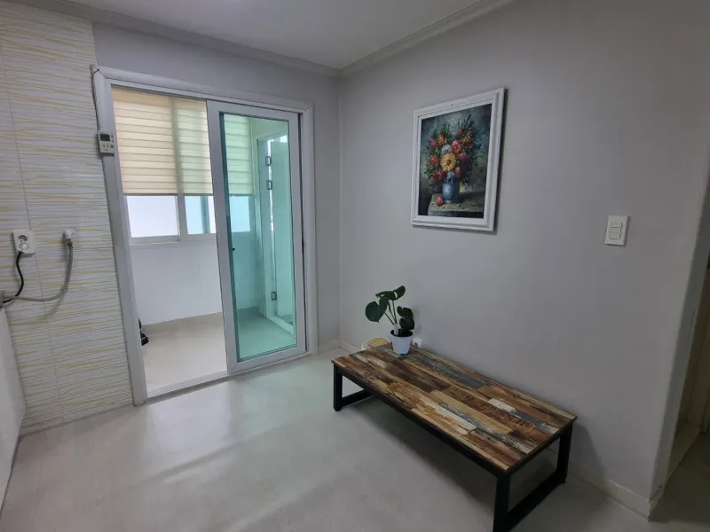 [Gangneung][Gangneung, Gangwon-do] 1st floor of an apartment with a good Namdaecheon walking course 7