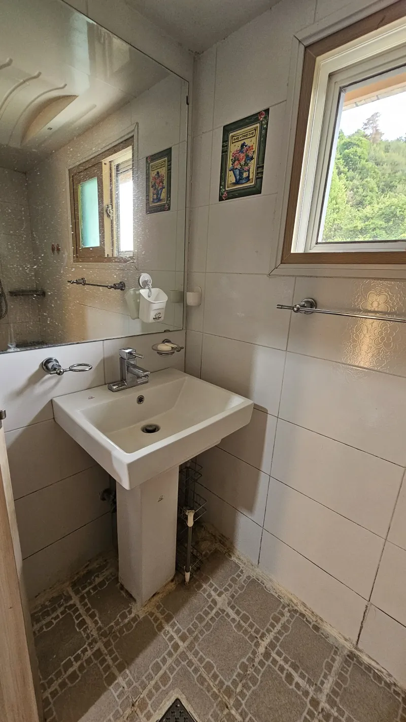 [Chuncheon] Two-story log cabin with a lawn and good mountain view 6