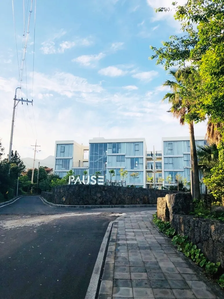 [Topyeong-dong, Seogwipo] Studio Hotel-style Terrace Fully Furnished Accommodation 16