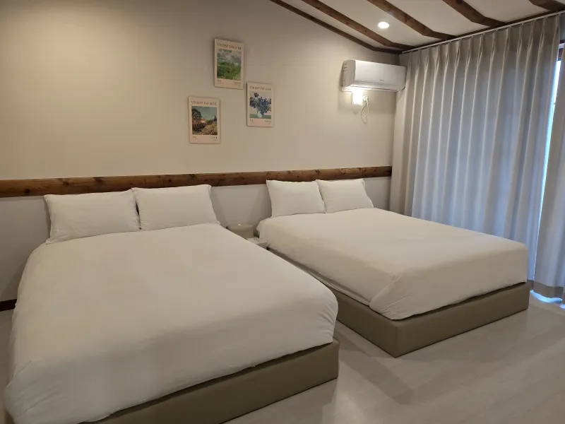 [Sangye-dong, Seogwipo][Hangnamu View] Room 301 / Breakfast Toast / Utility Box / Towels and Bedding Provided / 4