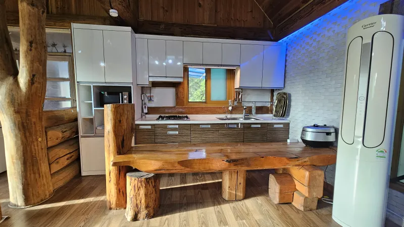 [Chuncheon] Two-story log cabin with a lawn and good mountain view 21