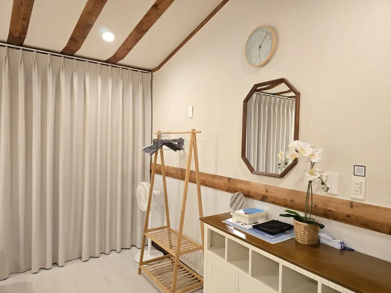 [Sangye-dong, Seogwipo][Hangnamu View] Room 301 / Breakfast Toast / Utility Box / Towels and Bedding Provided / 7