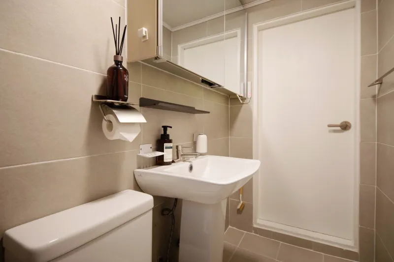 [Mapo, Seoul] New Opening Special: 6 people / 3 mins from Hapjeong Station / 2 bedrooms, 3 beds / Luggage storage 18
