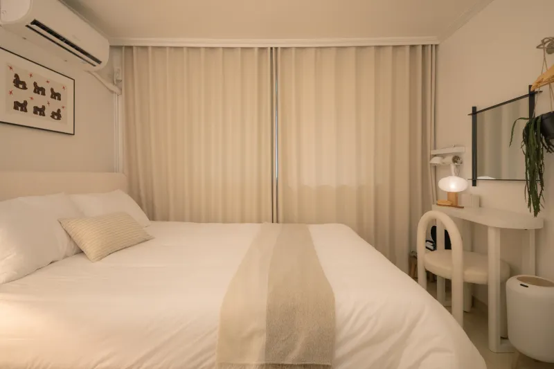 [Mapo, Seoul] New Opening Special: 6 people / 3 mins from Hapjeong Station / 2 bedrooms, 3 beds / Luggage storage 4