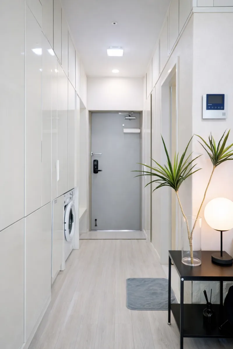 [Gangseo, Seoul] Free Parking | 2 Minutes from Yangcheonhyanggyo Station | Cozy Rest 24